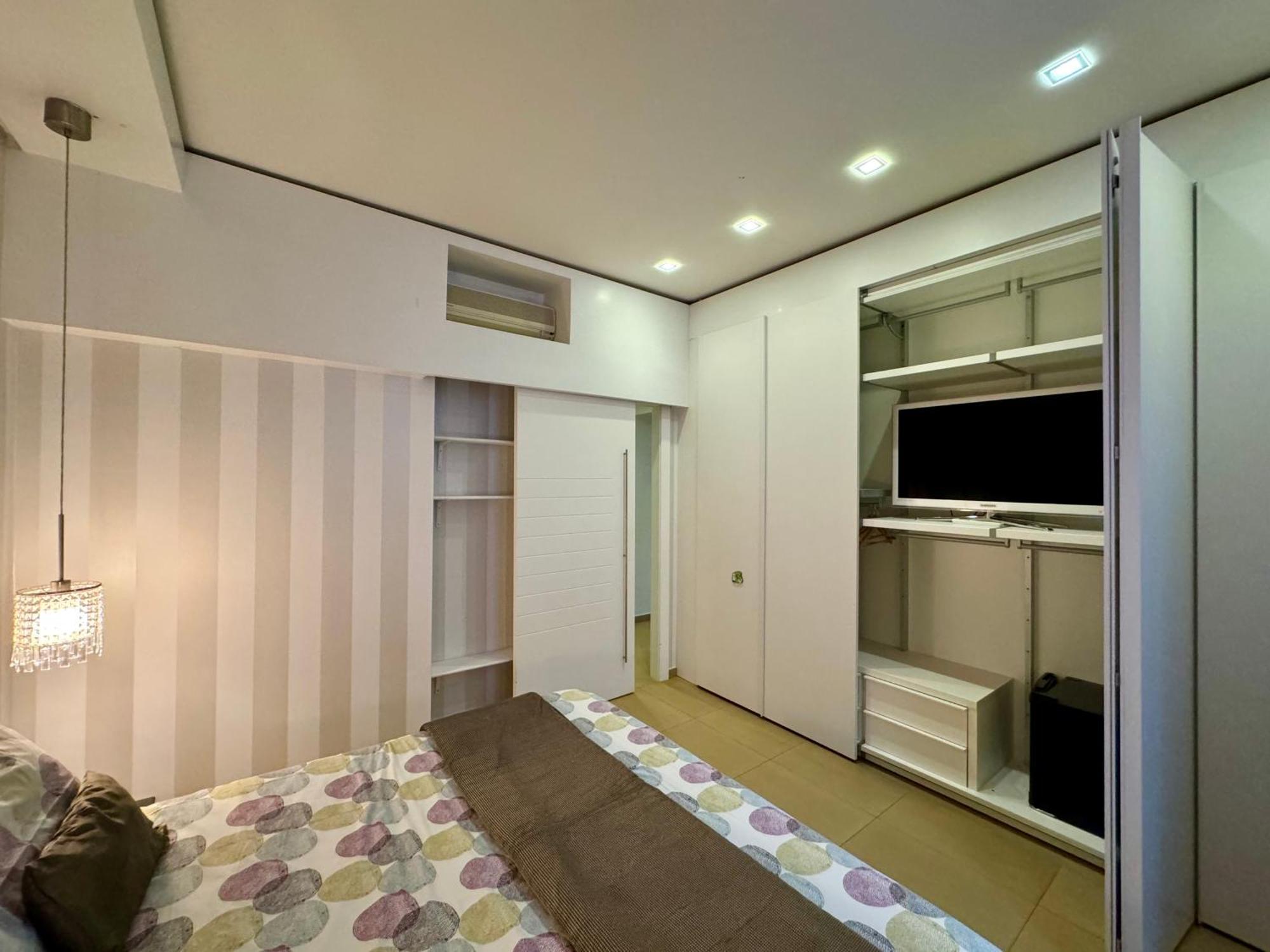 Interno 5 Rom