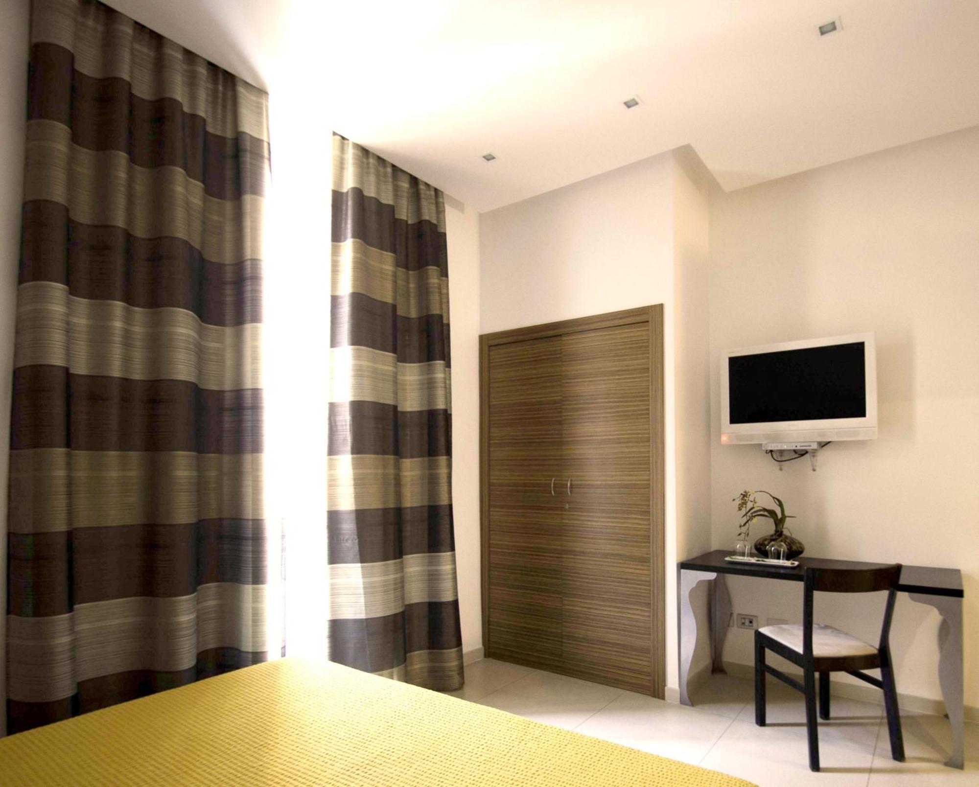 Alojamento de Acomodação e Pequeno-almoço Interno 5 Roma